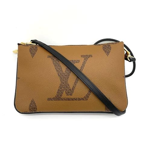 lv m69203|Liv Pochette Monogram .